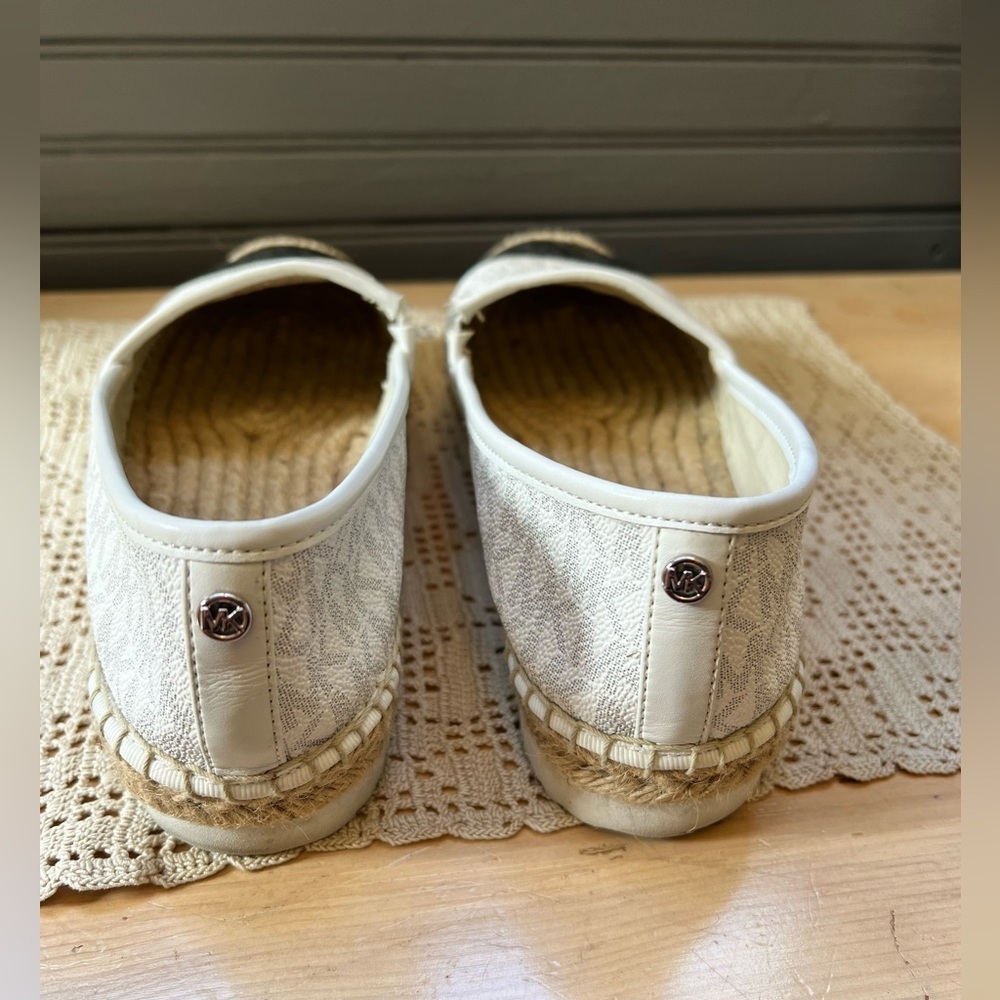Michael Kors Kendrich Slep-on Spadrile Flat  Womens Size 7.5 - Picture 9 of 9